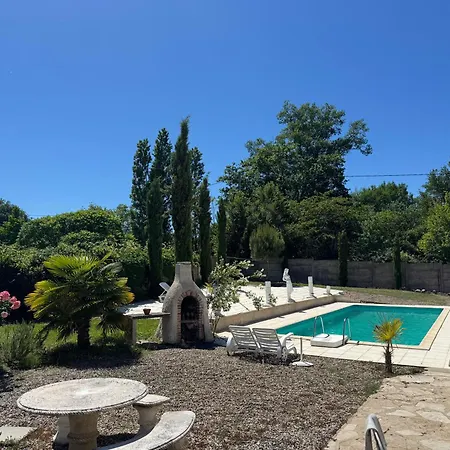 Le Relais St Trop - 2 Delon Et Romy