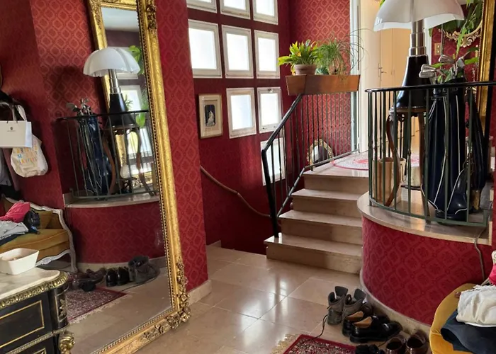 Le Relais St Trop - 2 Delon Et Romy * Bressolles (Allier)